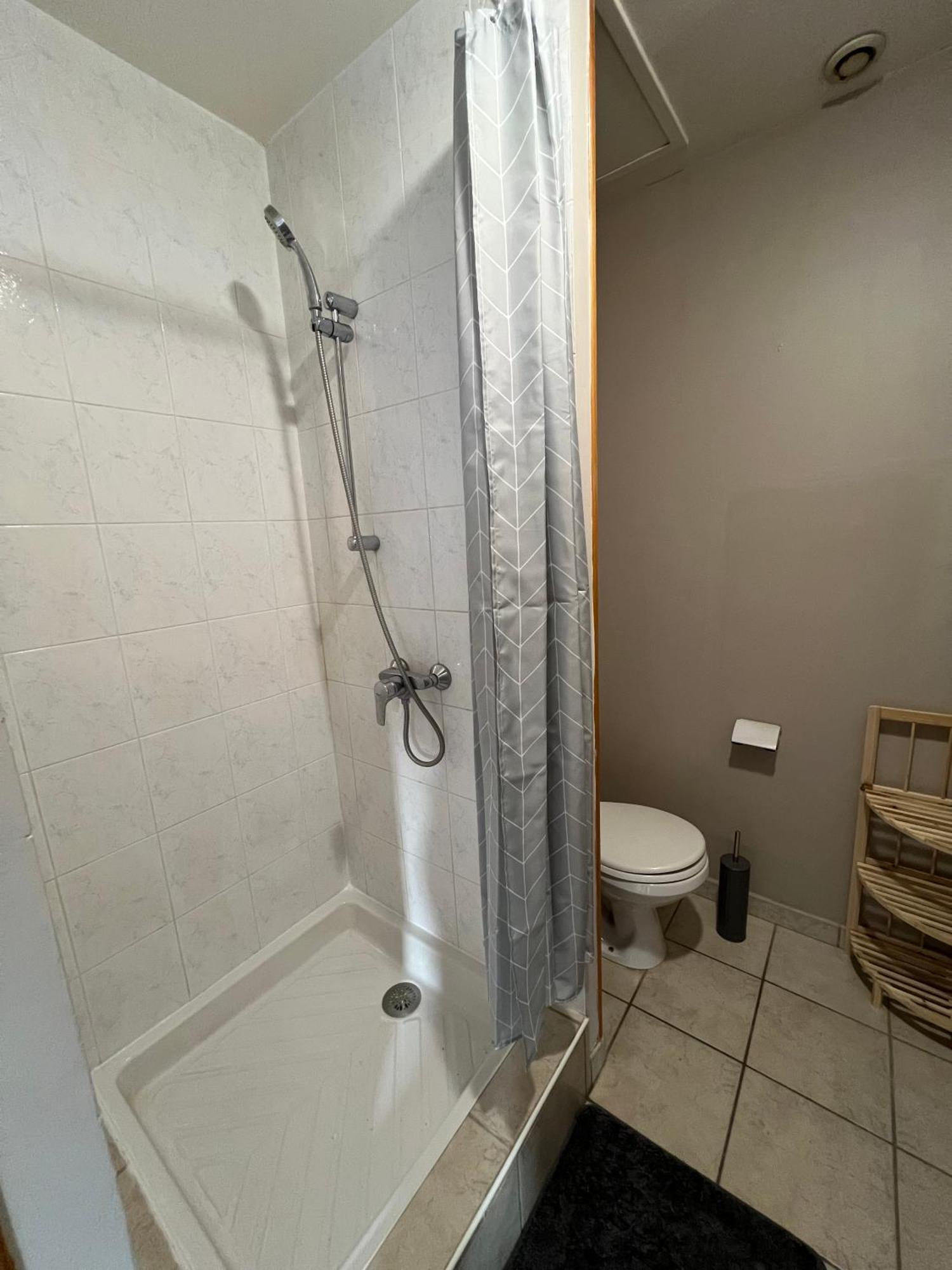Studios A Valence, Drome Экстерьер фото